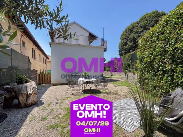 casa indipendente in vendita a Casorate Sempione