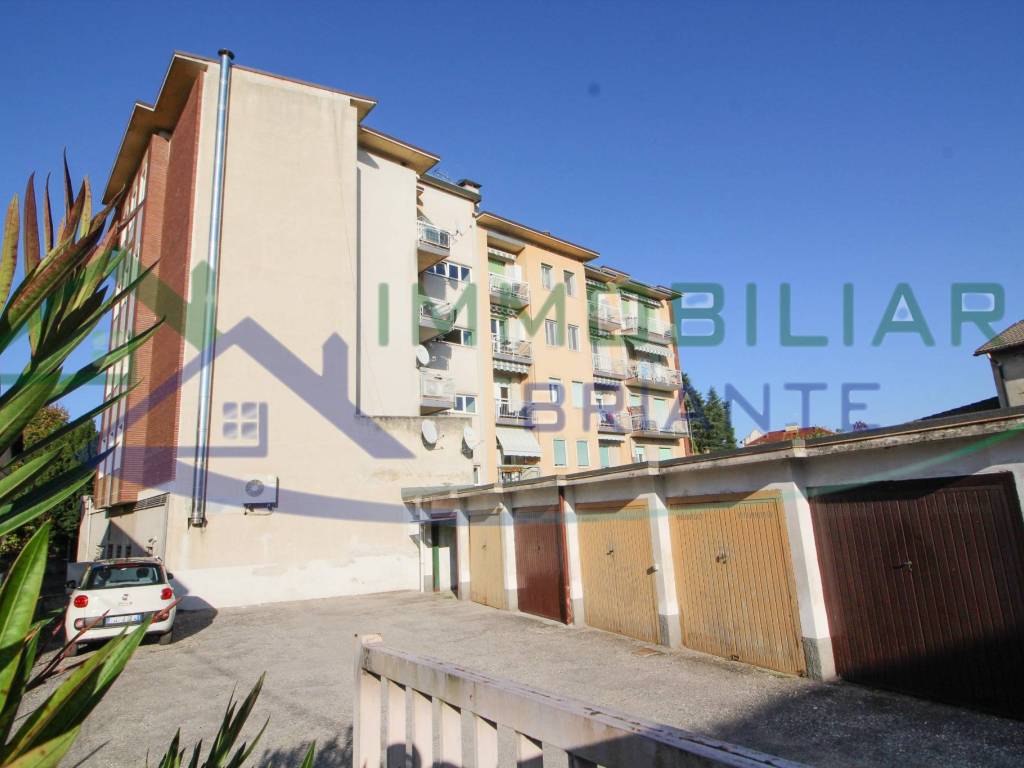 appartamento in vendita a Casorate Sempione