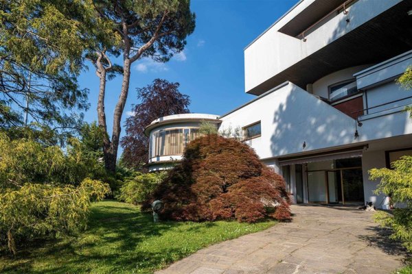 casa indipendente in vendita a Casorate Sempione
