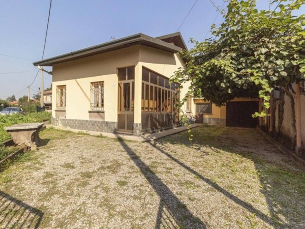 casa indipendente in vendita a Cassano Magnago