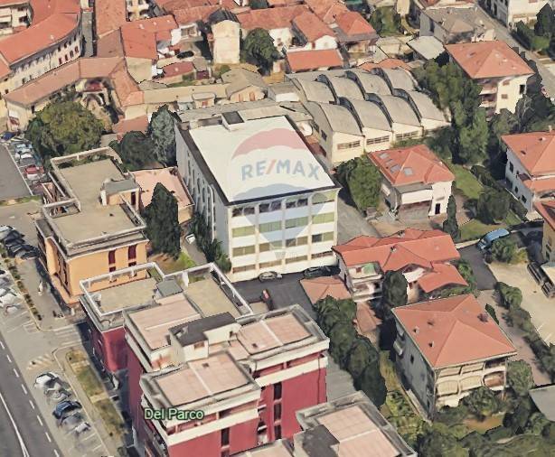 locale commerciale in vendita a Cassano Magnago