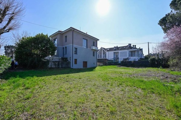 casa indipendente in vendita a Cassano Magnago