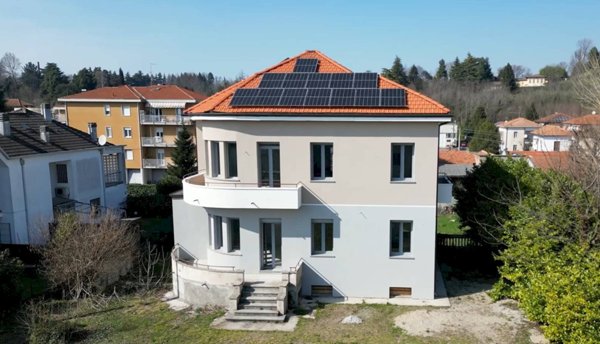 casa indipendente in vendita a Cassano Magnago