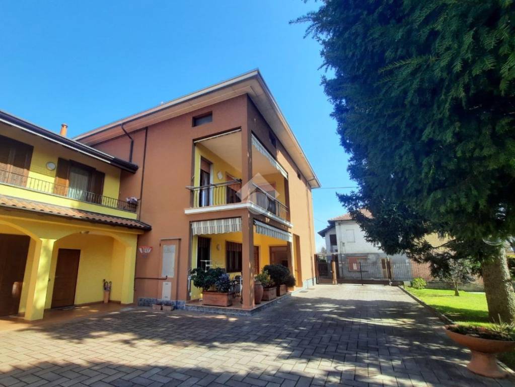 appartamento in vendita a Cassano Magnago
