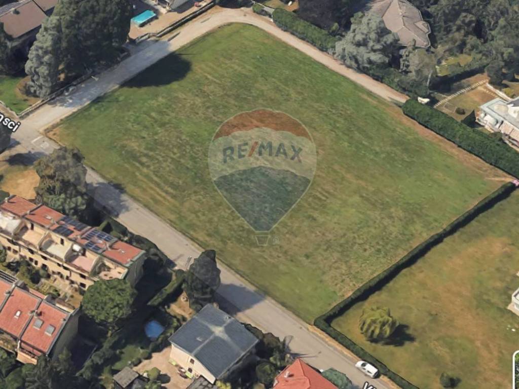 negozio in vendita a Cassano Magnago