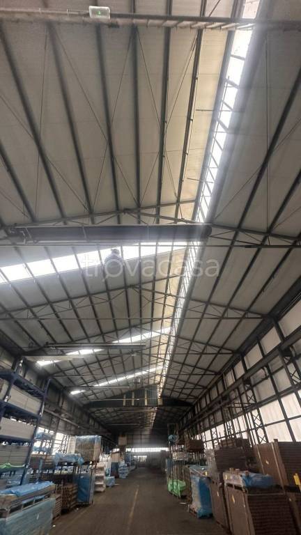 capannone in vendita a Cassano Magnago