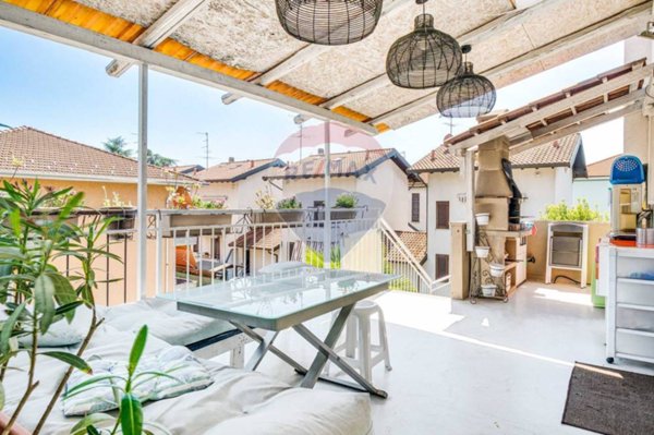 casa indipendente in vendita a Cassano Magnago