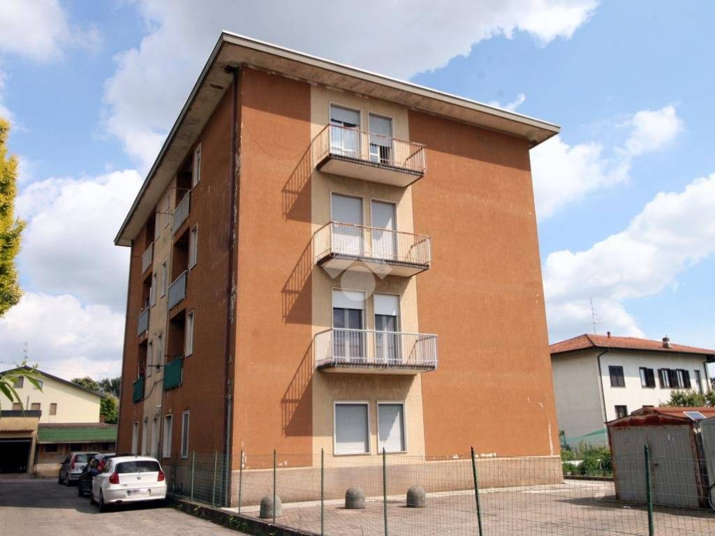appartamento in vendita a Cassano Magnago