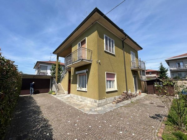 casa indipendente in vendita a Cassano Magnago