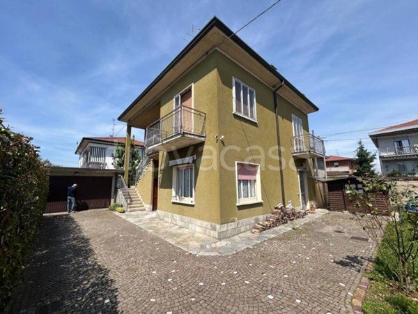 casa indipendente in vendita a Cassano Magnago