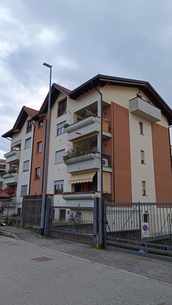 appartamento in vendita a Cassano Magnago