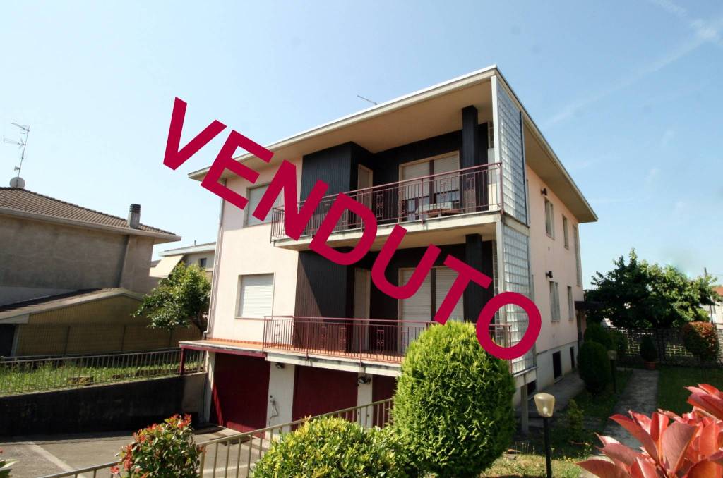 appartamento in vendita a Cassano Magnago