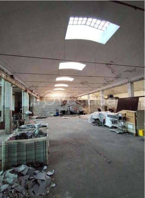 capannone in vendita a Cassano Magnago