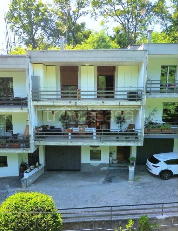 casa indipendente in vendita a Cassano Magnago