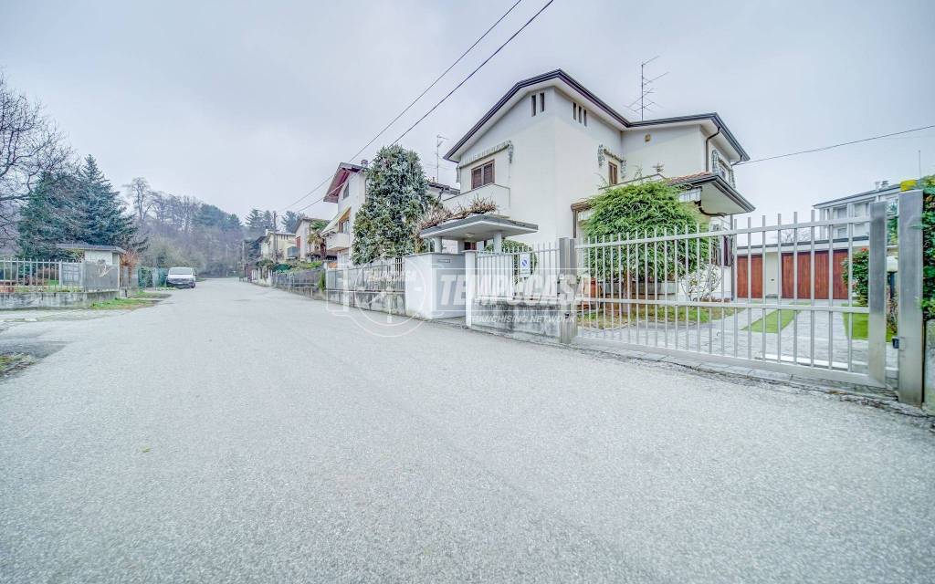 casa indipendente in vendita a Cassano Magnago