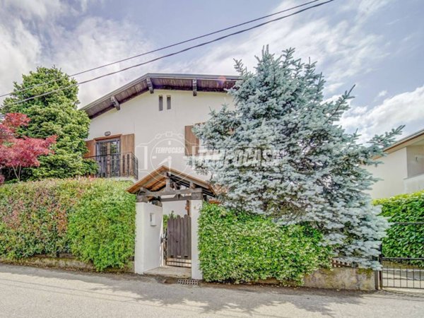 casa indipendente in vendita a Cassano Magnago
