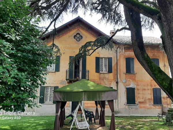 casa indipendente in vendita a Cassano Magnago