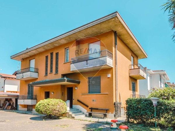 casa indipendente in vendita a Cassano Magnago
