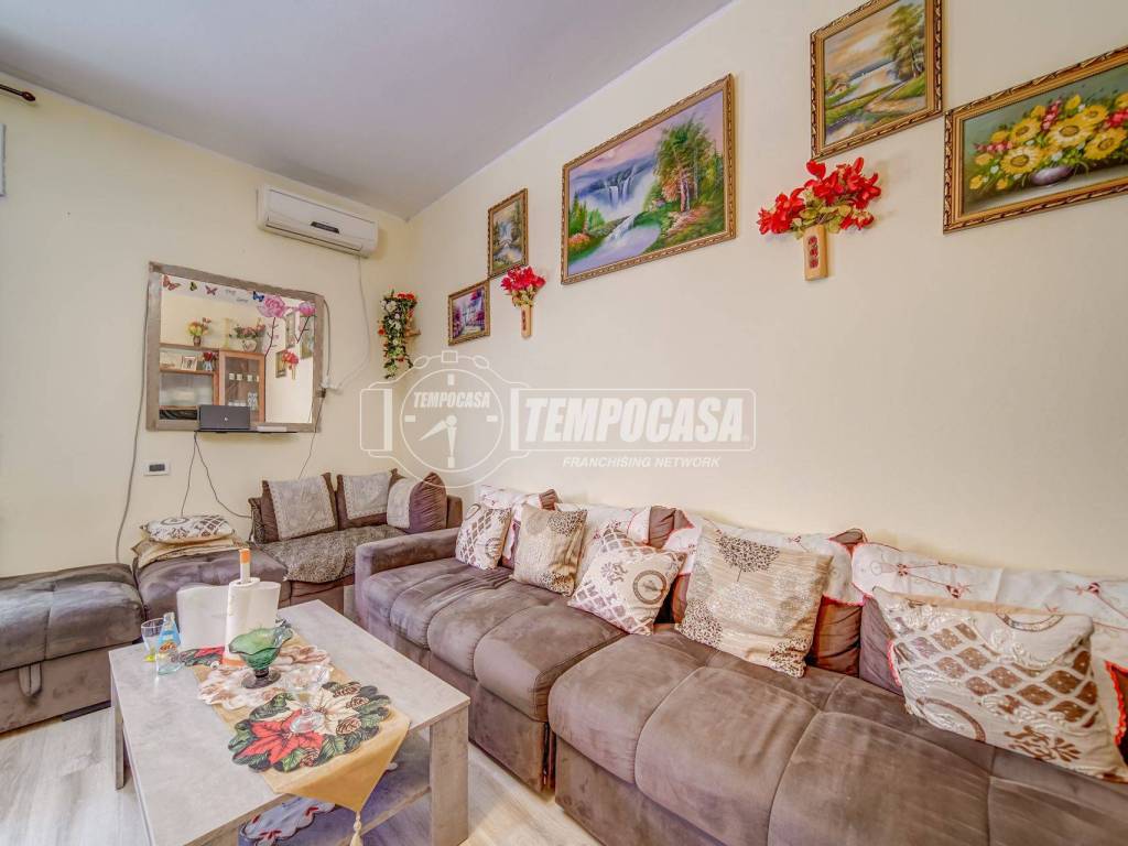 casa indipendente in vendita a Cassano Magnago