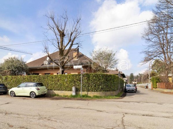 casa indipendente in vendita a Cassano Magnago