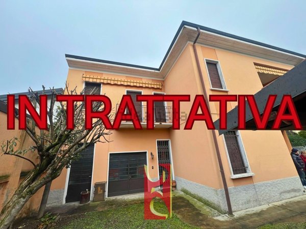 casa indipendente in vendita a Cassano Magnago