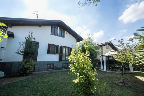 casa indipendente in vendita a Cassano Magnago
