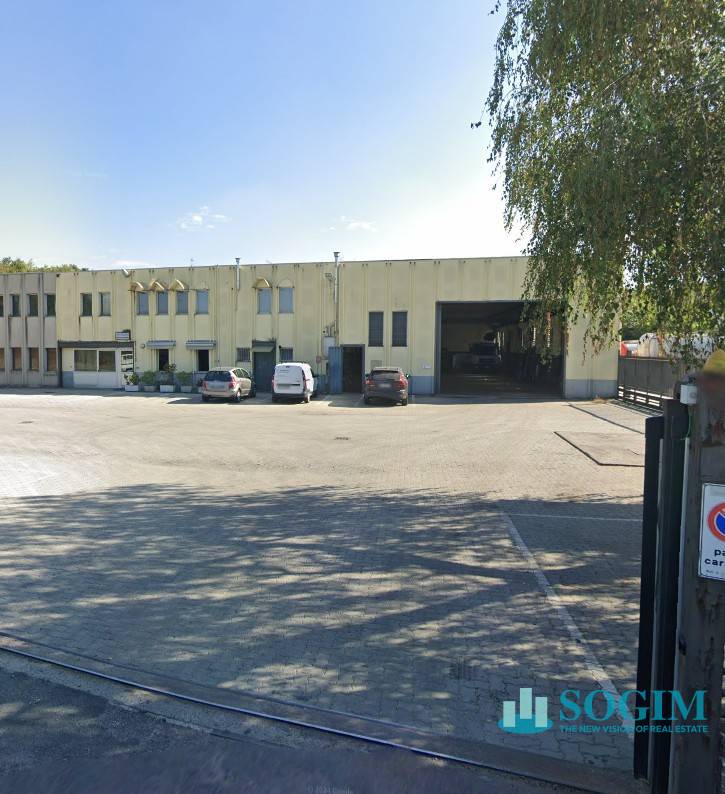 capannone in vendita a Cassano Magnago