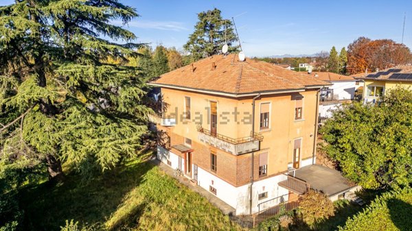 casa indipendente in vendita a Cassano Magnago