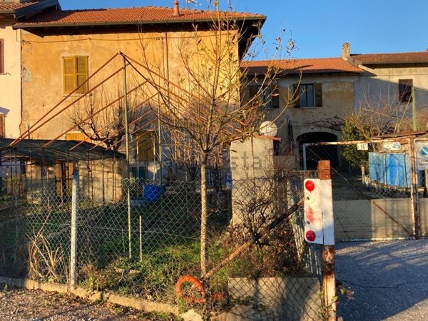 casa indipendente in vendita a Cassano Magnago