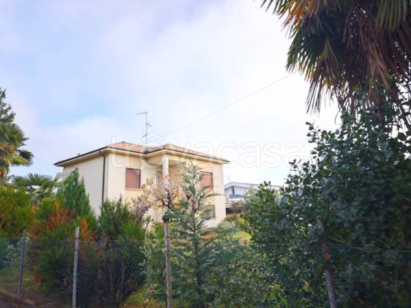 casa indipendente in vendita a Cassano Magnago