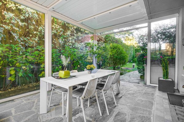 casa indipendente in vendita a Cassano Magnago