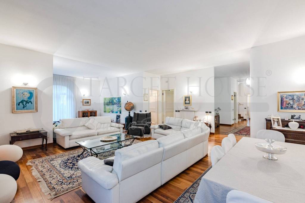 casa indipendente in vendita a Cassano Magnago