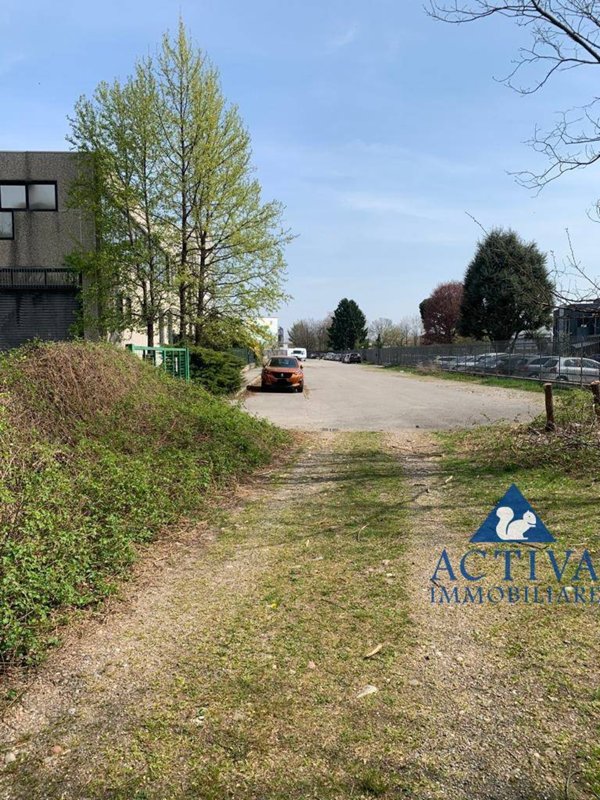 terreno edificabile in vendita a Cassano Magnago