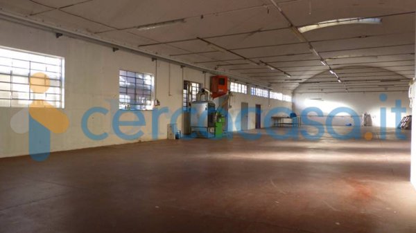 capannone in vendita a Cassano Magnago