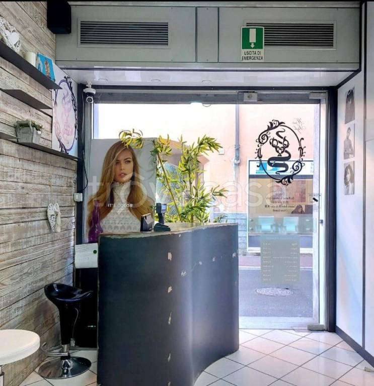 negozio in vendita a Cassano Magnago