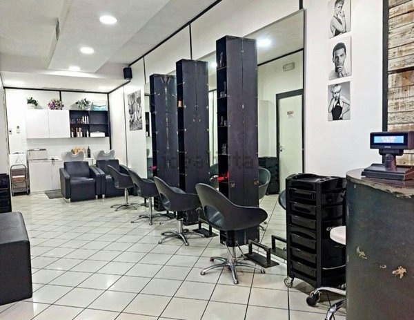 negozio in vendita a Cassano Magnago