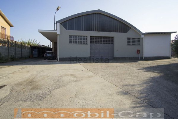 locale di sgombero in vendita a Cassano Magnago