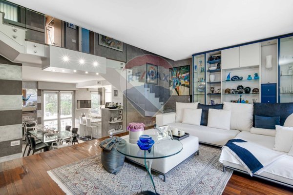 casa indipendente in vendita a Cassano Magnago