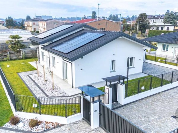 casa indipendente in vendita a Cassano Magnago