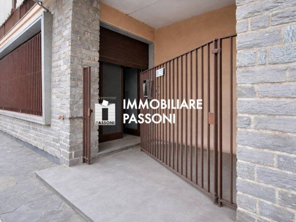 negozio in vendita a Cassano Magnago