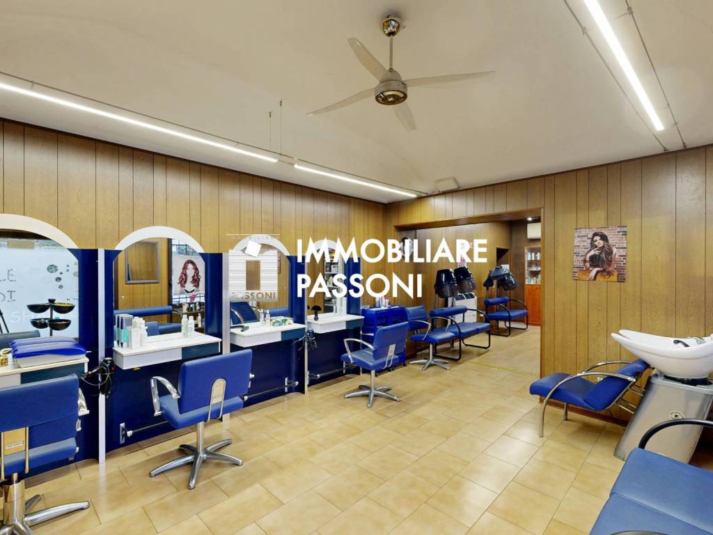 negozio in vendita a Cassano Magnago