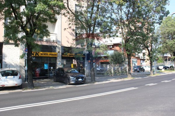 locale di sgombero in vendita a Cassano Magnago