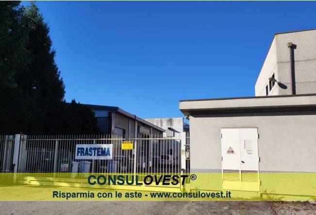 capannone in vendita a Cassano Magnago