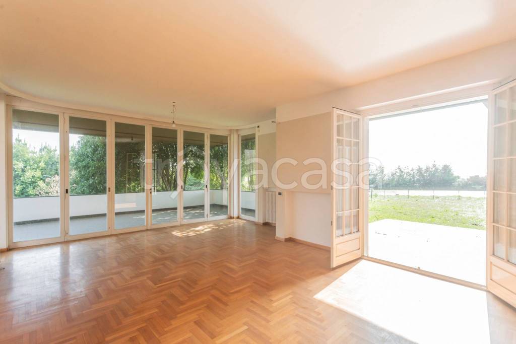 casa indipendente in vendita a Cassano Magnago