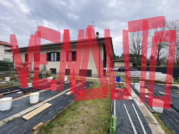casa indipendente in vendita a Cassano Magnago