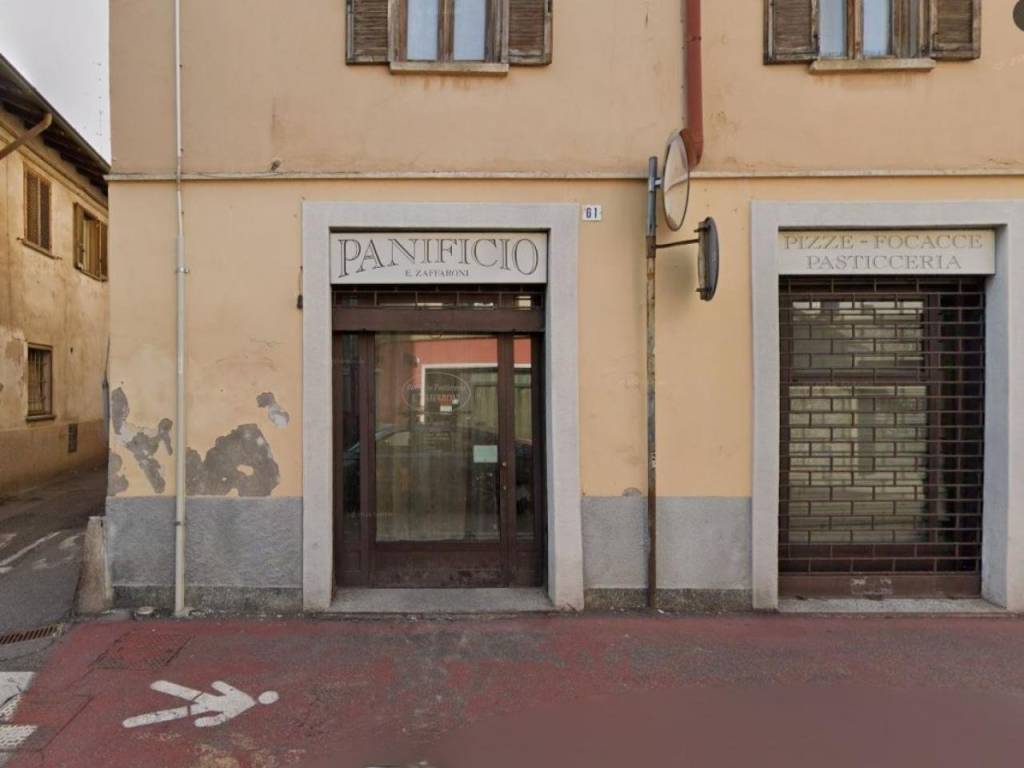 negozio in vendita a Cassano Magnago