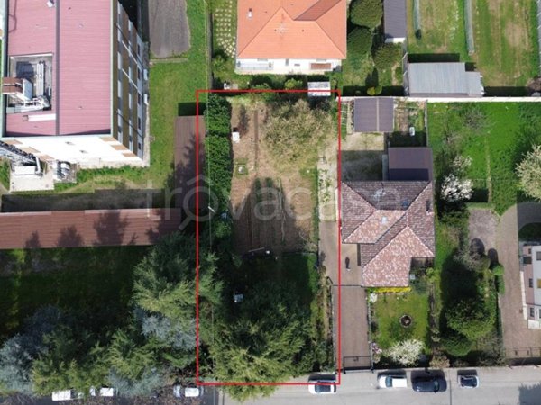 terreno edificabile in vendita a Cassano Magnago