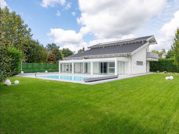 casa indipendente in vendita a Cassano Magnago