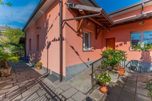 casa indipendente in vendita a Cassano Magnago