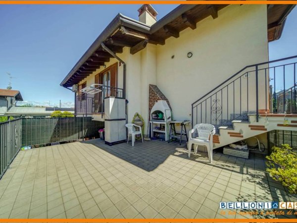 casa indipendente in vendita a Cassano Magnago